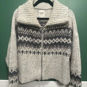 Abercrombie & Fitch Purple and Gray Cardigan with Cozy Knit Design